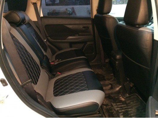 Авточехлы на Mitsubishi Outlander 3