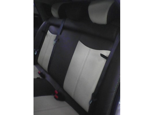 Авточехлы на Nissan Almera G15