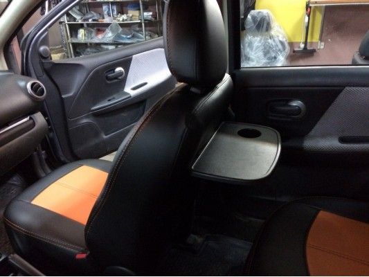 Авточехлы на Nissan Note