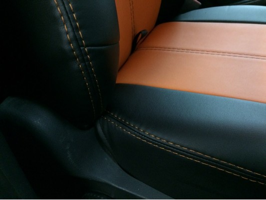 Авточехлы на Nissan Note