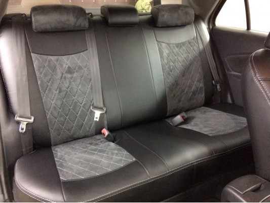 Авточехлы на Toyota Yaris